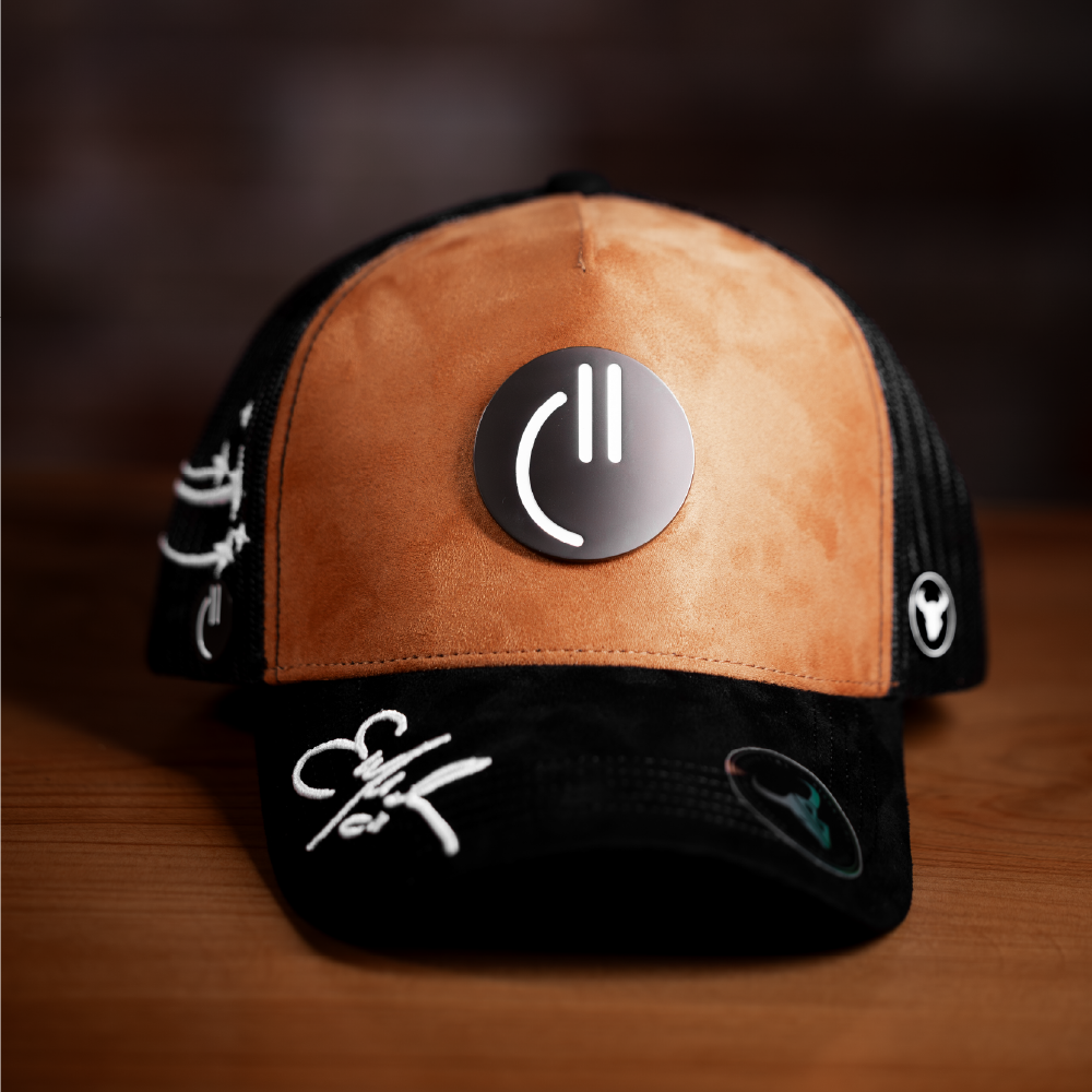 Sonrisa Chueca – BisonteMX × Elías Medina